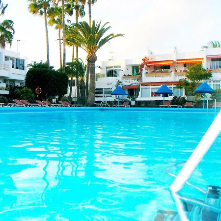 Chaparral Complex Apartman